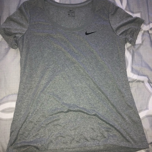 Nike DriFit Tee - Picture 1 of 3